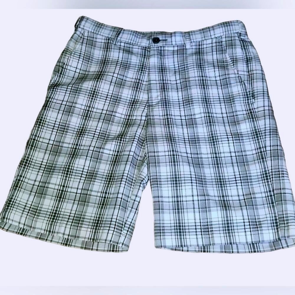 Haggar Men's Plaid Golf Shorts Size‎ 32 Casual Flat Front Gray White